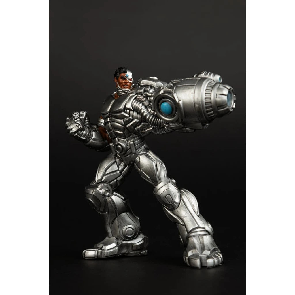 DC Direct Collector Vinyl Statue Cyborg 12 cm