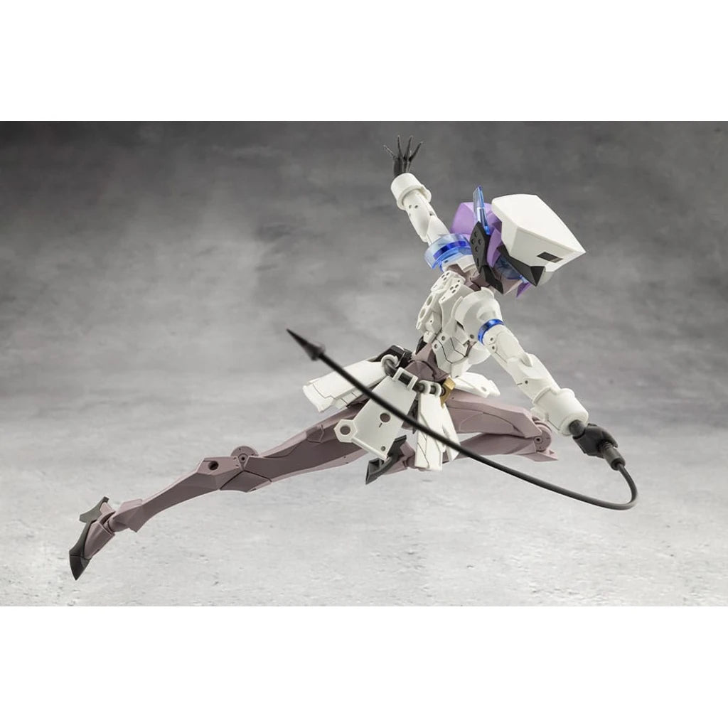Megalomaria Unlimited Universe Plastic Model Kit Vanguard Leader 16 cm