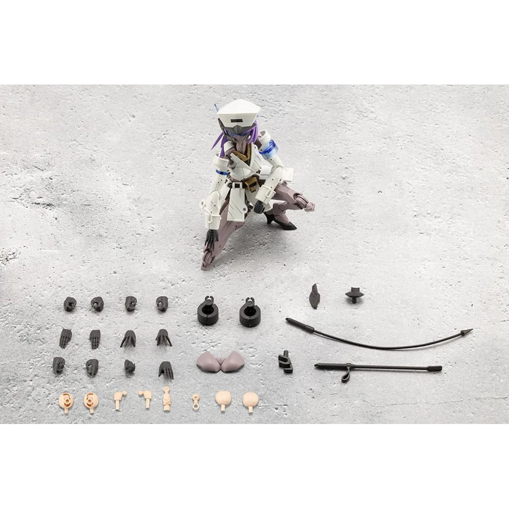 Megalomaria Unlimited Universe Plastic Model Kit Vanguard Leader 16 cm
