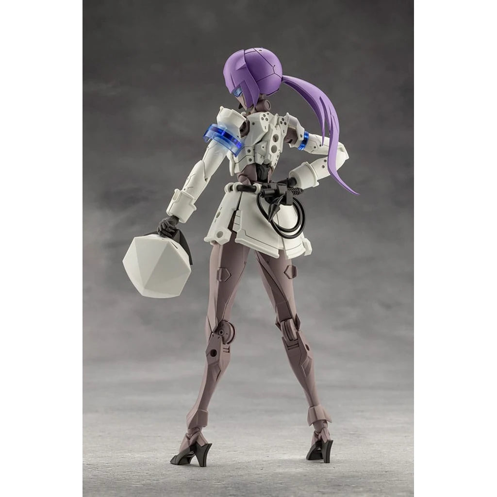 Megalomaria Unlimited Universe Plastic Model Kit Vanguard Leader 16 cm
