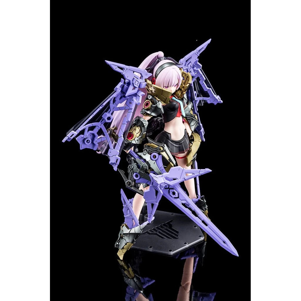 Megami Device Plastic Model Kit 1/1 Buster Doll Paladin Darkness Claw 17 cm