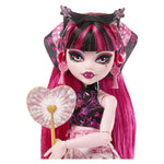 Monster High Skulltimate Secrets Doll  Destination: Gore-geous Oasis - Draculaura