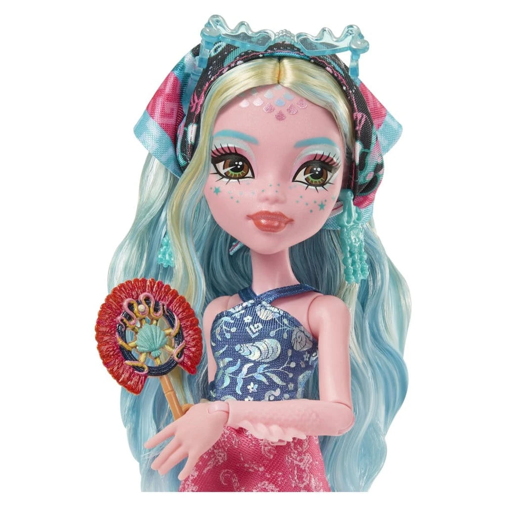 Monster High Skulltimate Secrets Doll Destination: Gore-geous Oasis - Lagoona Blue