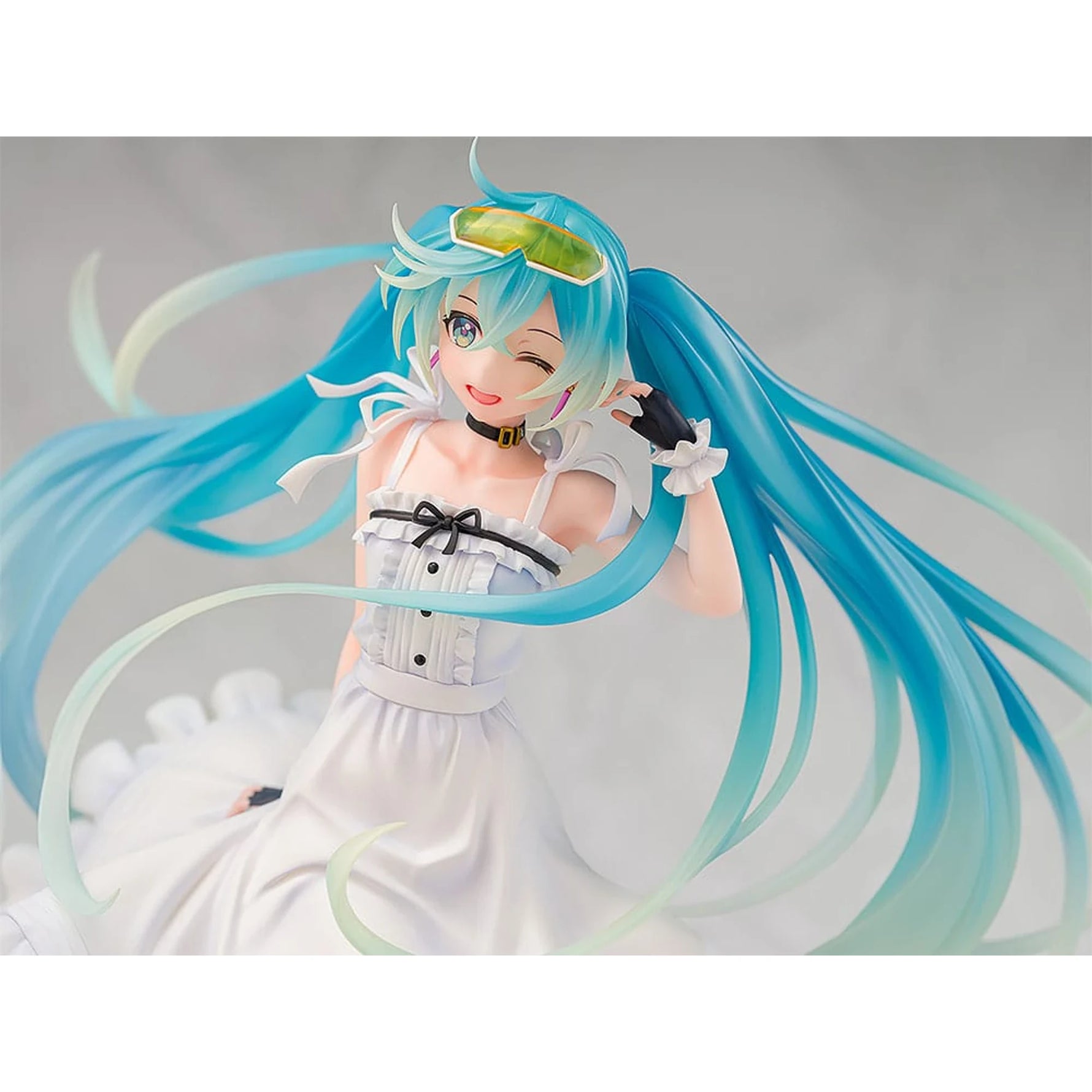 Hatsune Miku GT Project Original PVC Statue 1/7 Vacation Style Ver. 24 cm