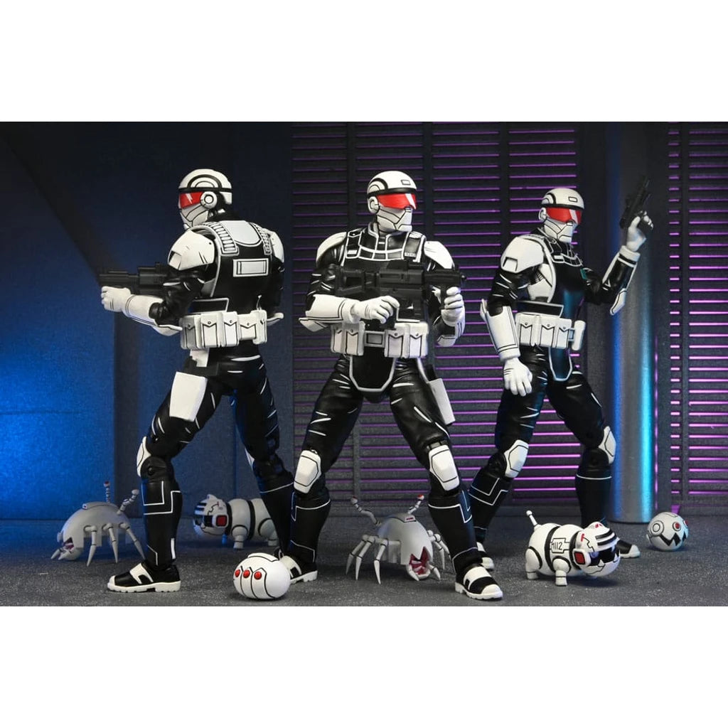 Teenage Mutant Ninja Turtles (The Last Ronin) Action Figure Synja Commando with Mousers 18 cm
