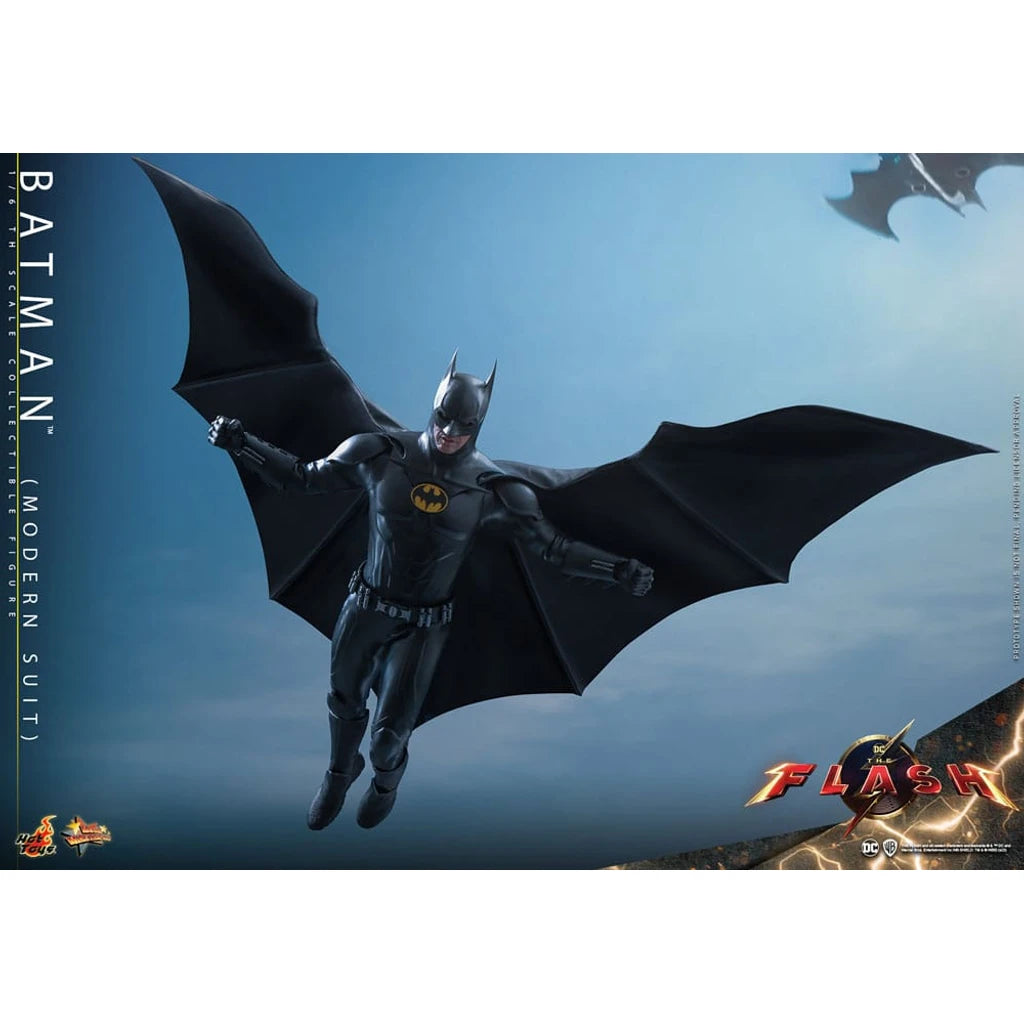 The Flash Movie Masterpiece Action Figure 1/6 Batman (Modern Suit) 30 cm