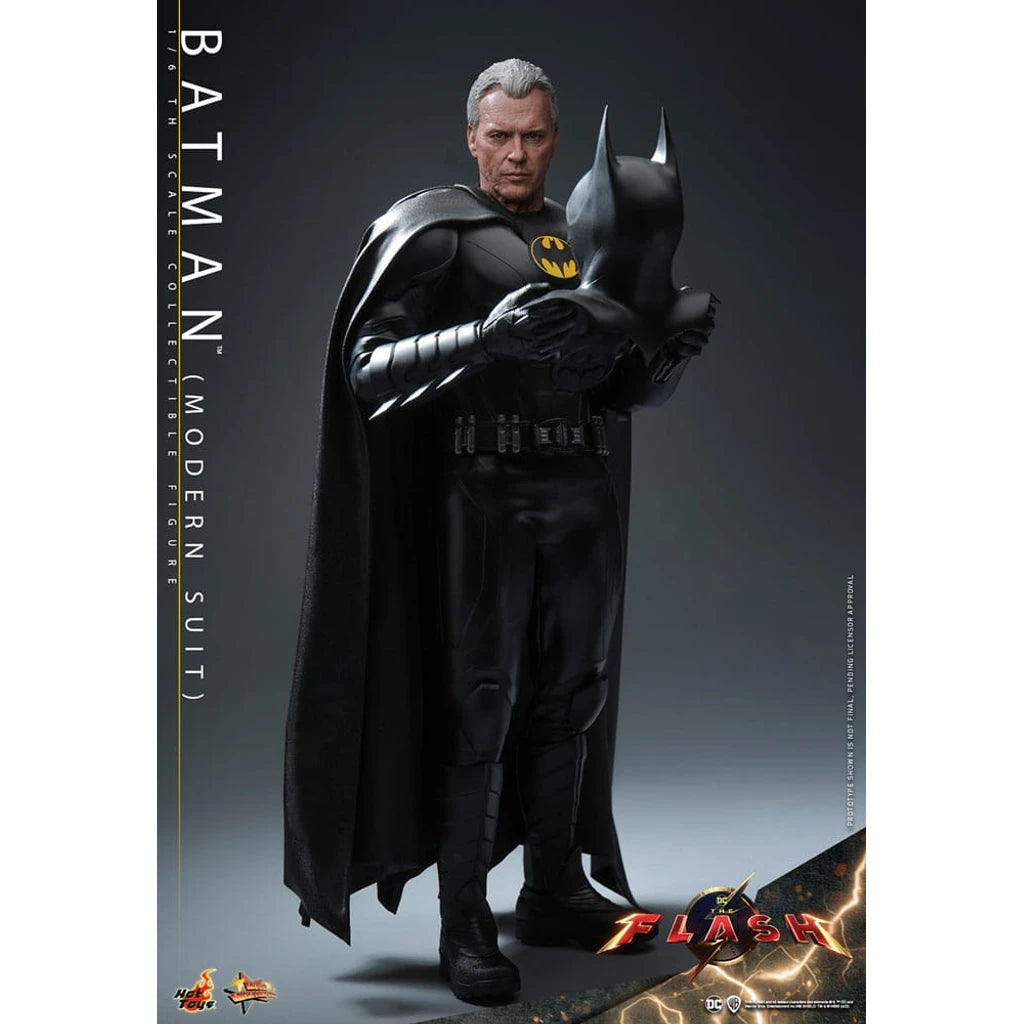 The Flash Movie Masterpiece Action Figure 1/6 Batman (Modern Suit) 30 cm