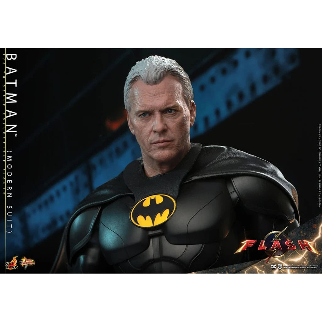 The Flash Movie Masterpiece Action Figure 1/6 Batman (Modern Suit) 30 cm