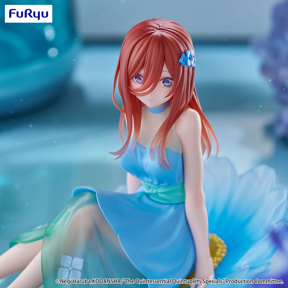 The Quintessential Quintuplets Specials Bloo-me! PVC Statue Nakano Miku 11 cm  