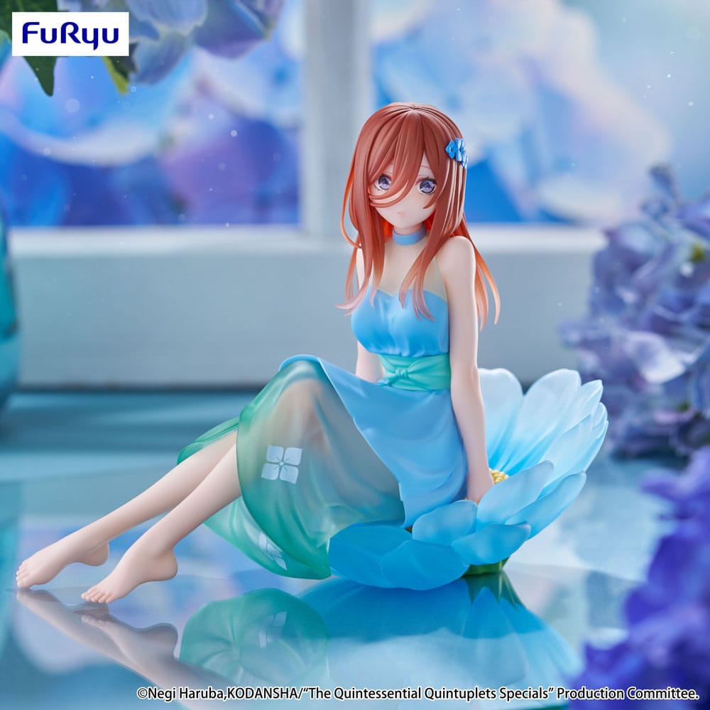 The Quintessential Quintuplets Specials Bloo-me! PVC Statue Nakano Miku 11 cm  