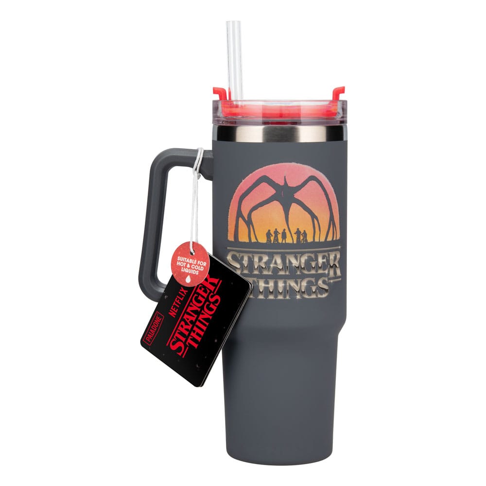 Stranger Things 5 Drinking cup with straw 900 ml 